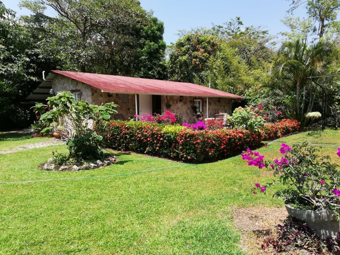 Valle Paradise Lodge
